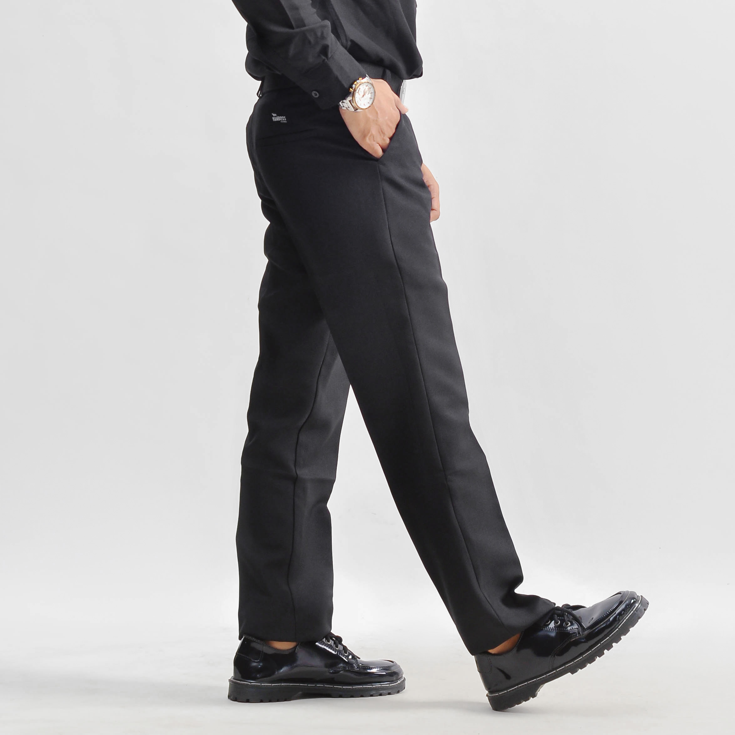 Sweater Pria NZL Motif Garis